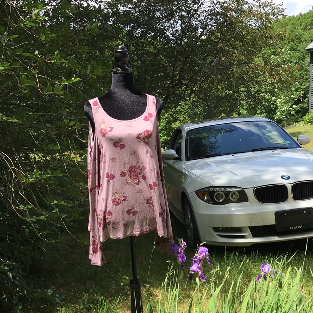Aeropostale Floral Top NWT